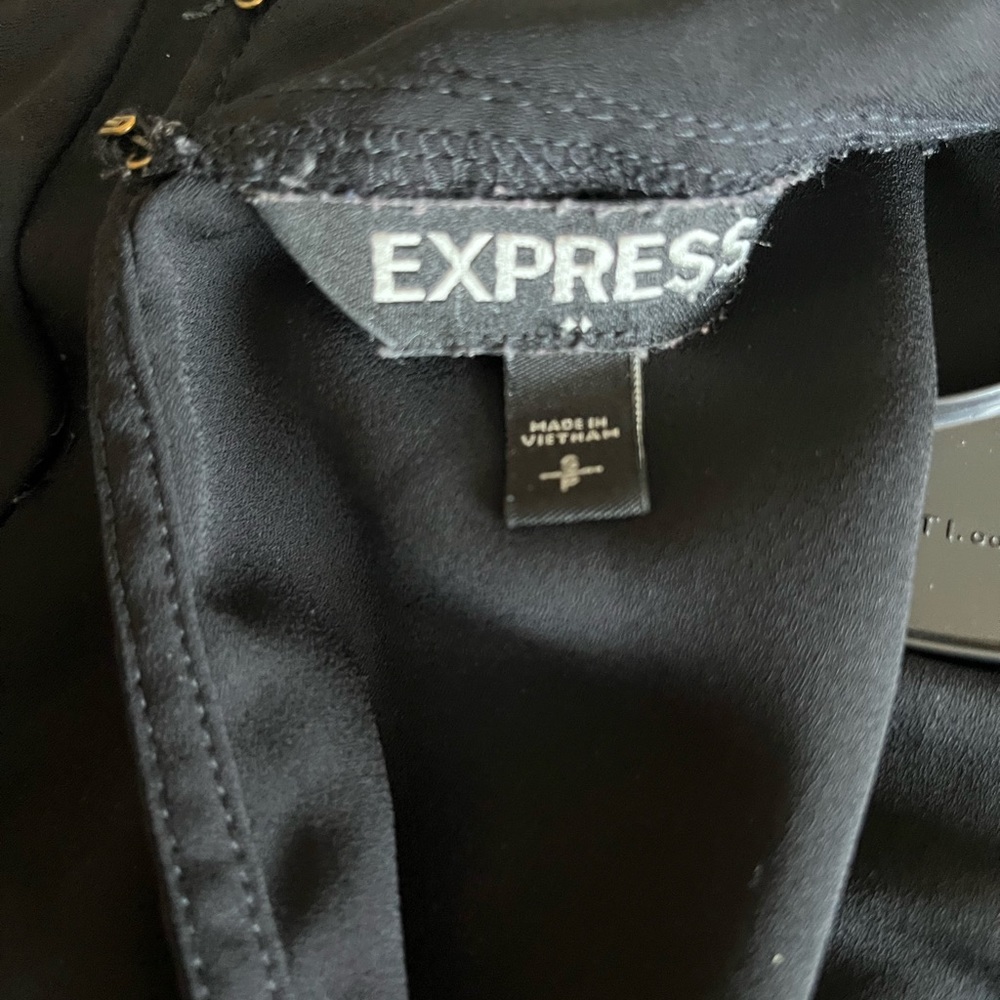 Express black blouse - Picture 3 of 3